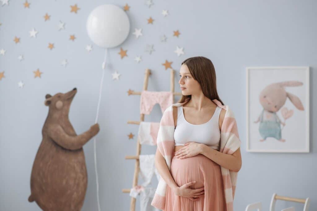 كيف تهتمي بصحتك العاطفية أثناء الحمل 2023
